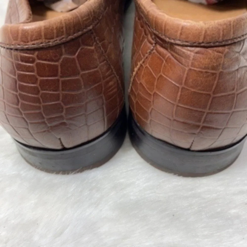 Saks Fifth Avenue Donatello Leather men’s Loafers Size 8.5 color Brown